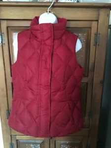 EDDIE BAUER Quilted Goose Down Zip & Snap Button Up WOMEN”S RED VEST Size Small - Picture 1 of 6