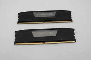 CORSAIR VENGEANCE DDR5 RAM 64GB (2x32GB) 5200MHz CMK64GX5M2B5200C40 - Imagen 1 de 3