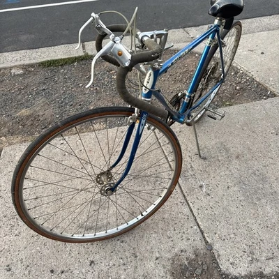 Vintage Schwinn Deluxe Varsity Bike everything working fine - Image 1 of 4