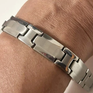 Herren Silberfarbenes Glieder Uhrenarmband Stil Armband (Neu ohne Etikett) - Bild 1 von 5