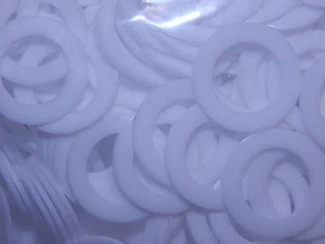 25 FWT.562.875.050 WHITE PTFE FLAT WASHERS 9/16" ID x 7/8" OD x 0.050 THICK - Picture 1 of 2