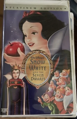 Snow White and the Seven Dwarfs Walt Disney VHS Platinum Edition (C2) - Image 1 of 4