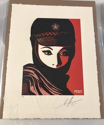 2015 Obey Giant Mujer Fatale Shepard Fairey arte impresión tipográfica firmada por AP Foto 1 de 3
