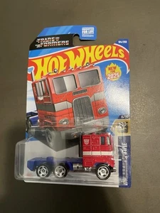 Hot Wheels Optimus Prime - 2025 HW Screen Time (104/250) - Picture 1 of 6