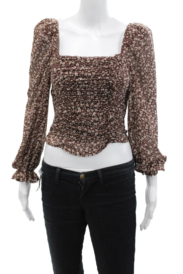 Blusa floral ajustada acanalada manga larga cuello cuadrado ASTR para mujer talla XS Foto 1 de 4