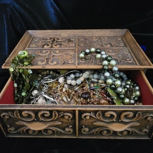2+lbs Wearable Jewelry Mystery Jar/Treasure Chest In Vintage Lerner Trinket Box - Picture 1 of 6