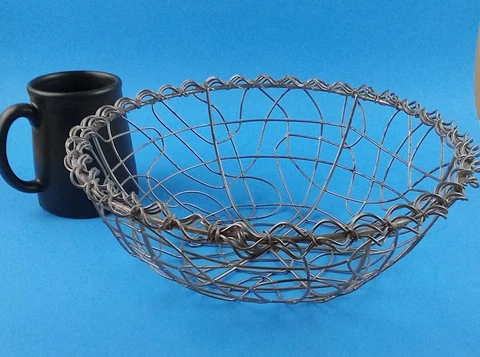 Vtg Cottage Core Primative Farmhouse  Spaghetti Woven Wire Fruit Basket 60s 11x4 Cover