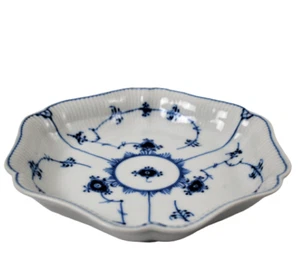 Royal Copenhagen Blue Fluted Plain Hexagonal Serving Dish 1/2026 Excellent - Picture 1 of 7