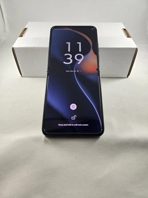 Motorola Moto RAZR 60 2025 256GB Unlocked - Pantone Gibraltar Sea (Blue) XT2553 - Image 1 of 4