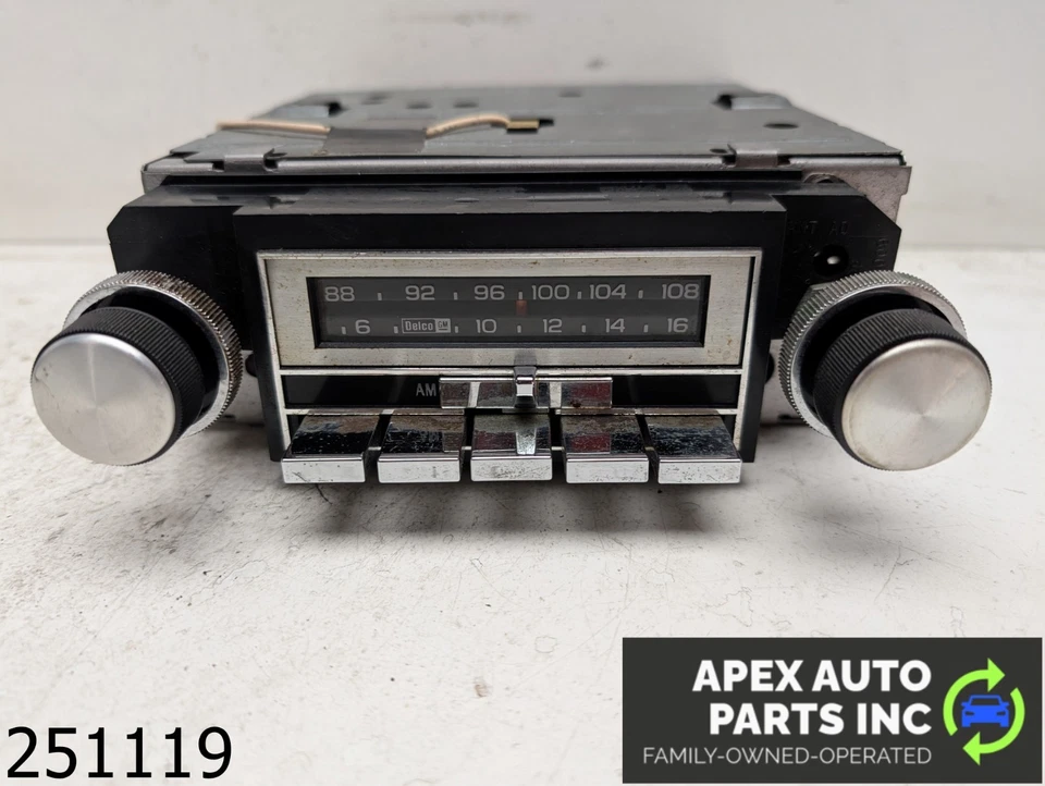 Chevrolet Caprice 1978 4,1 L AM FM cassette radio estéreo fabricante de equipos originales Foto 1 de 4