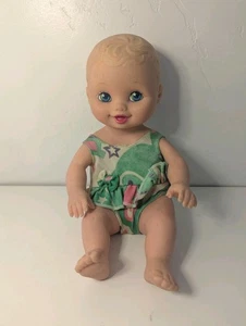 1999 Lauer Toys Wasserbabys Baby Puppe goldene Haare, Badeanzug & Sternenaugen 9 Zoll - Bild 1 von 13