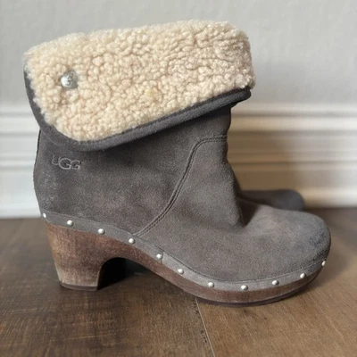 Botas UGG Lynnea de piel de oveja plegables gris gamuza tacón de madera desgastadas para mujer talla 7 Foto 1 de 4