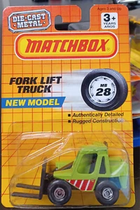 Matchbox New Model MB28 Fork Lift Truck  Green - Picture 1 of 1