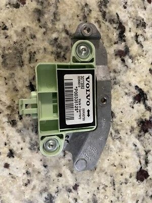 06-10 Volvo C70 Sensor de Impacto Lateral Delantero Control Fabricante Original Foto 1 de 4