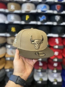 New Era Chicago Bulls Khaki/Brown 9fifty Adjustable SnapBack Hat - Picture 1 of 6