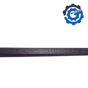 New OEM Mopar Front Lower Right Door Molding 2007-2010 Grand Cherokee 1DG42RXFAD - Picture 1 of 4