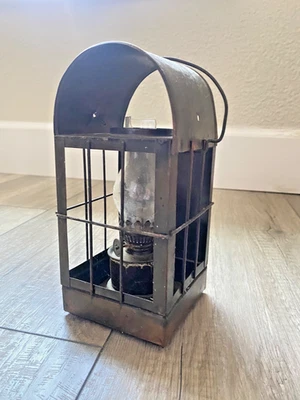 Vintage kerosene lamp - Image 1 of 4