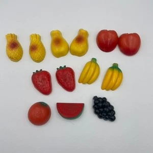 Lotto 13 magneti frigo plastica a forma di frutta vintage anni 70 porta promemoria - Foto 1 di 10