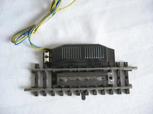 P* Märklin H0 2297 binario K disaccoppiatore elettrico testato funzionante TOP - Foto 1 di 2