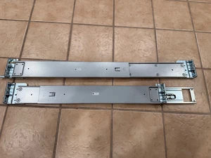 Kit rail coulissant Dell PowerEdge R940 rails prêts à monter en rack 2U K1R2V - Photo 1/3