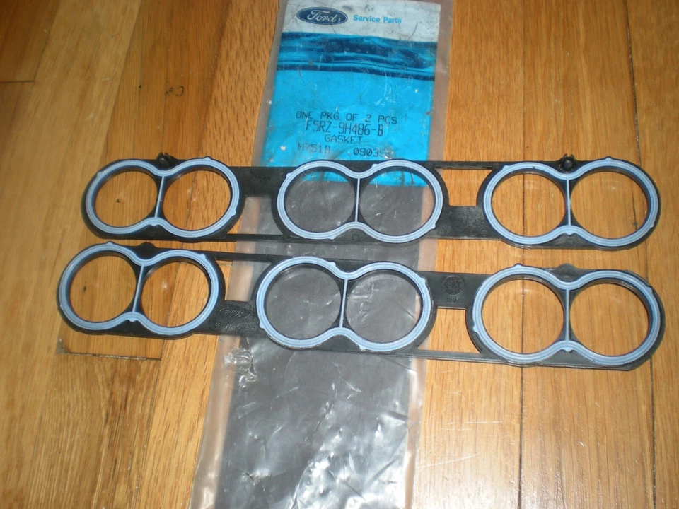 NOS 1995-2002 Ford Contour 2.5L Fuel Injection Plenum Gaskets F5RZ-9H486-B - Image 1 of 2