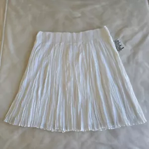 Avenue VIP Plus Size 26/28 White 100% Cotton Broomstick Crinkle Skirt NWT - Picture 1 of 13