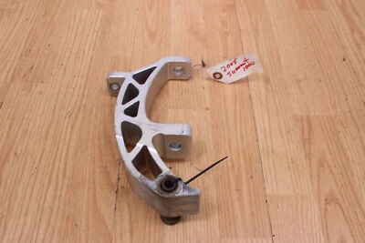 2005 SKI-DOO SUMMIT 1000 SDI Spindle / Knuckle - Image 1 of 4