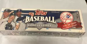 2005 Topps Baseball Complete Set Factory Sealed Yankees Version 733 Cards - Picture 1 of 3