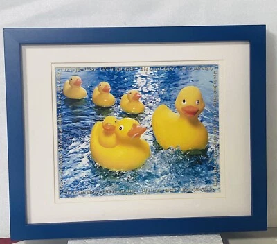 "Arte de pared amarillo de patos marco de madera azul 15,5"" X 12,5"" baño para niños" Foto 1 de 4