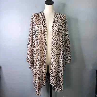 Bata kimono marrón con estampado de leopardo transparente Aerie para mujer talla única Foto 1 de 4