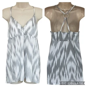 NWT INC International Concepts Gray White Padded Halter Top Size Medium - Picture 1 of 8