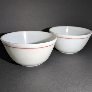 Vintage PYREX #402 Borosilicate Glass Mixing Bowls, White (1.5 qt) - Set of 2 - Picture 1 of 15