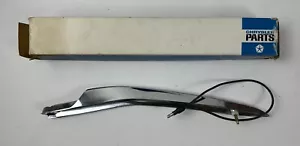 NOS Mopar Fender Turn Signal Indicator Lamp 1968 Dodge Polara Models #2853597 - Picture 1 of 1