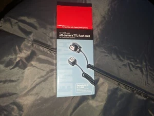 Calumet Pro Series off-camera TTL Flash cord for Canon flash systems, 1.8'/0.53m - Picture 1 of 3