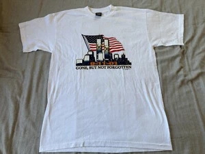T-shirt vintage Y2K NYC Remember 9/11 Memorial taglia L - Foto 1 di 16