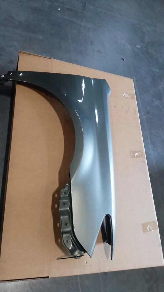 Guardabarros delantero derecho usado se adapta a: Toyota Avalon 2012 delantero derecho grado A Foto 1 de 4