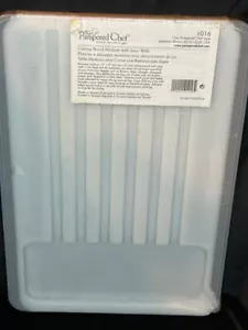 Pampered Chef Medium Cutting Board With Juice Wells #1016 Pour Spout Soft Grip - Picture 1 of 4