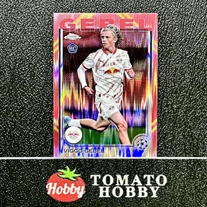 TOPPS CROMO UEFA 2024-25 VIGGO GEBEL RC ORO ROJO REFRACTOR LEIPZIG - Imagen 1 de 2