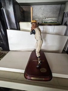 Danbury Mint ROBERTO CLEMENTE, RF, HOF-Pittsburgh Pirates (1955-1972) no COO/Box - Picture 1 of 5