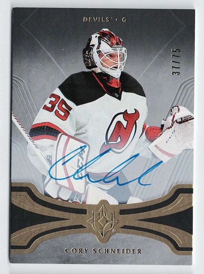 2016-17 Ultimate Collection Autograph Gold #5 Cory Schneider 37/75 - Image 1 of 1