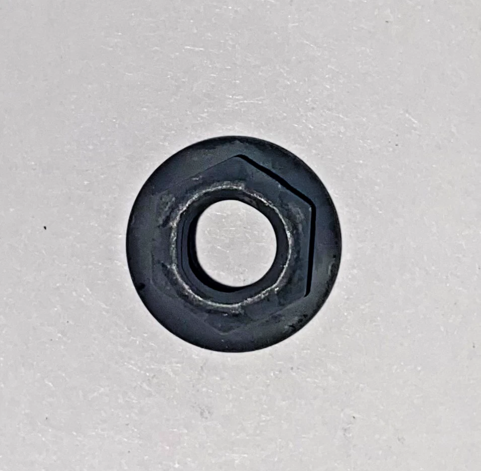 Tuerca de escape Mazda 1993-2005, pieza original nueva, número de pieza 9Yb100801 Foto 1 de 4