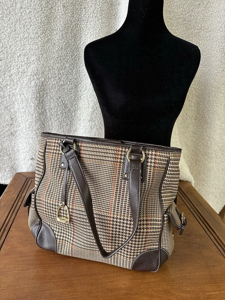 Коричневый тон Chaps сумка с короткими ручками - Изображение 1 из 4