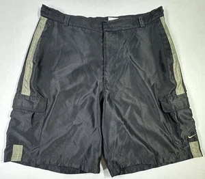 Nike Cargo Shorts Mens XXL Black Olive Pockets Vintage Swoosh Outdoor Golf Gym - Picture 1 of 4
