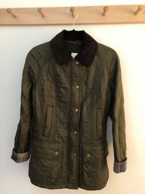 全新带标签 Barbour Beadnell Polarquilt 女式夹克 Olive US 6 / UK 10 — 第 1/4 张图片