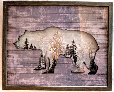 Arte de pared con marco de madera rústica corte láser oso árboles marrón dorado 17 x 21 pulgadas Foto 1 de 4
