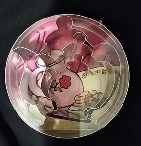 Teiera formato graduato metallo tagliabiscotti forma forno set tea party mai aperta - Foto 1 di 4