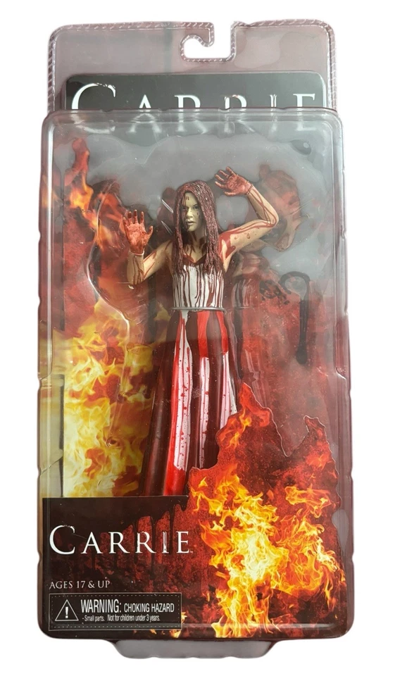 Figura de acción de película Neca Toys Carrie vestido de graduación variante de sangre Chloe Grace Foto 1 de 4