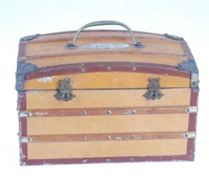 Lefevre Utile Biscuits Steam Ship Travel Trunk Form Biscuit Tin Box Antique - Picture 1 of 11