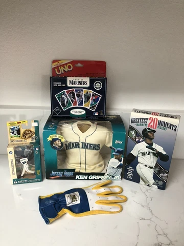 seattle mariners lot of Vintage Memorabilia!! Ken Griffey JR Cover
