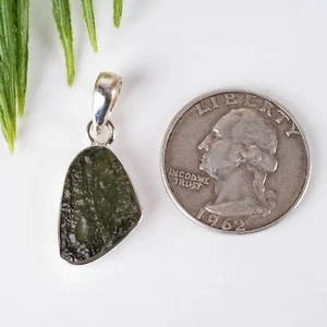 natural moldavite pendant 925 stealing silver pendant handmade gemstone pendant - Picture 1 of 3